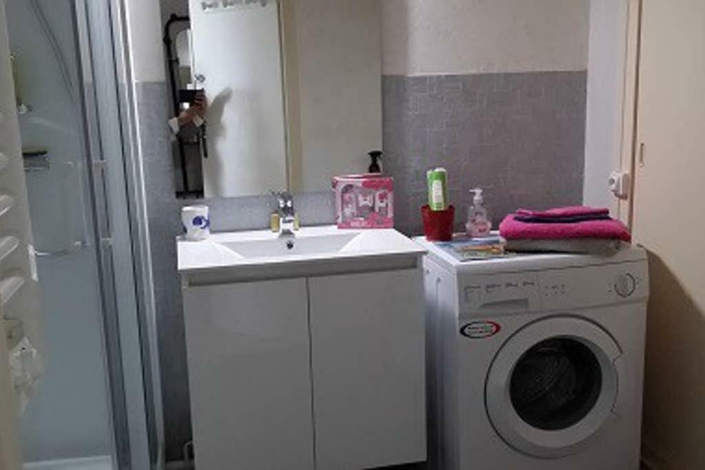 Apartment Meuble Face Vue Imprenable Sur La Mer, Parking Et Fibre Gratuits